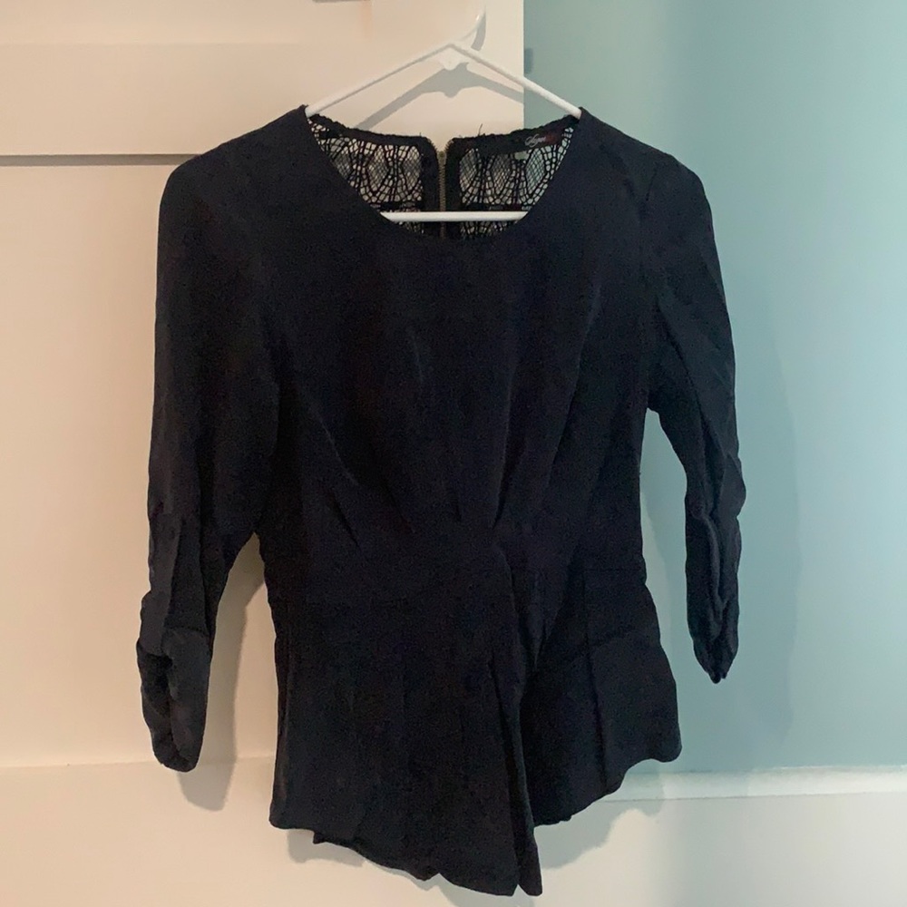 Navy, black weaved back, Sugarlips top